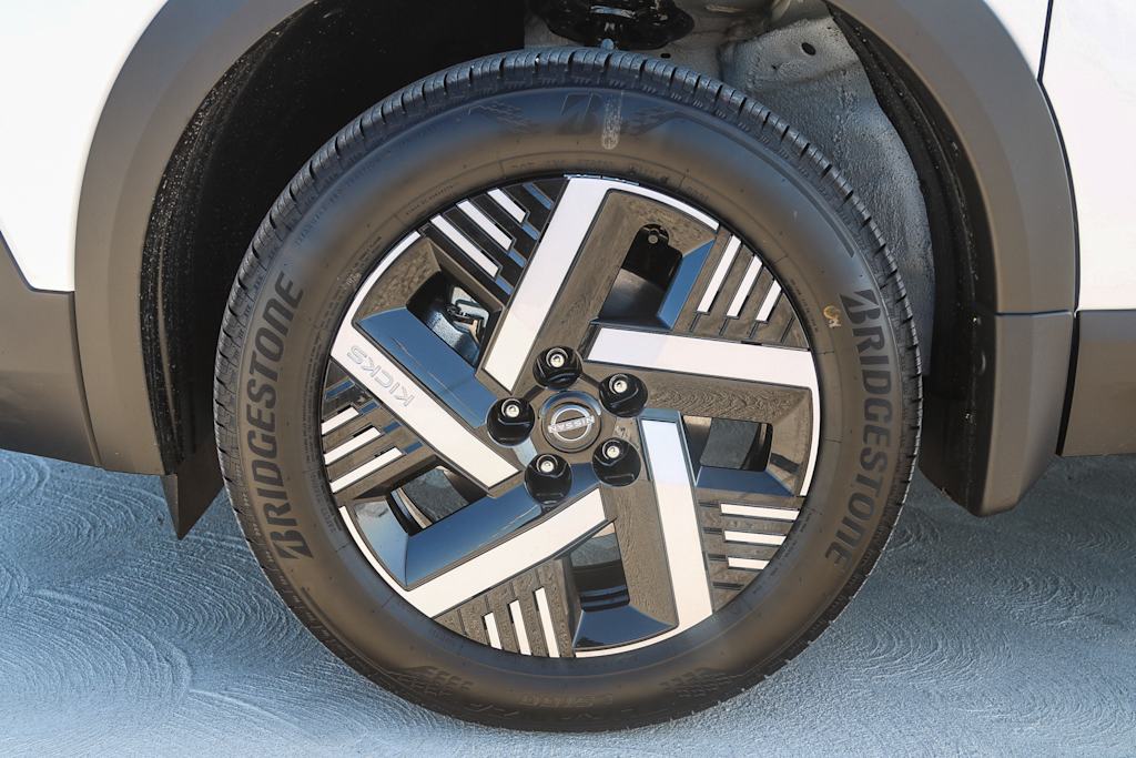 Thumbnail: 2026 Nissan Kicks - 21