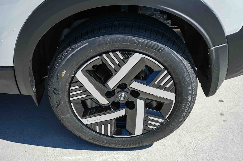 Thumbnail: 2027 Nissan Kicks - 5