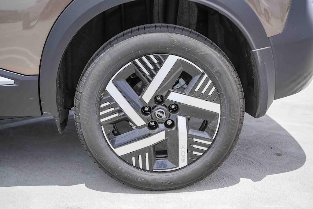 Thumbnail: 2026 Nissan Kicks - 21