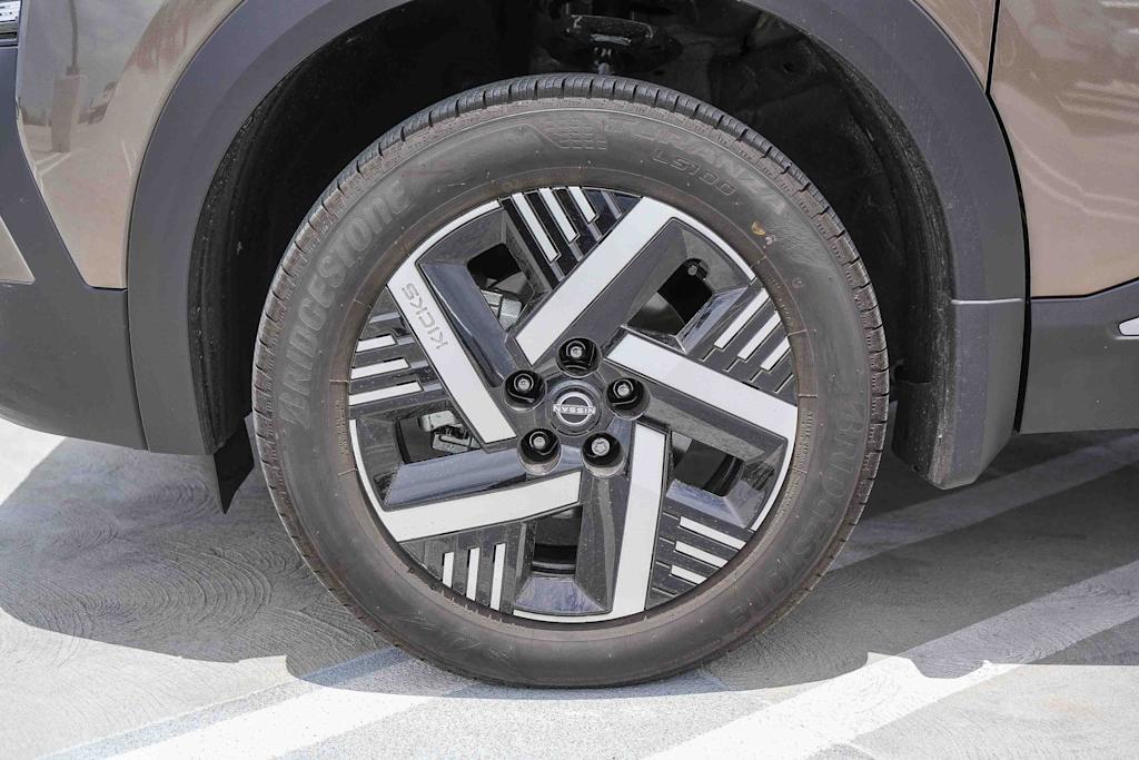 Thumbnail: 2026 Nissan Kicks - 7