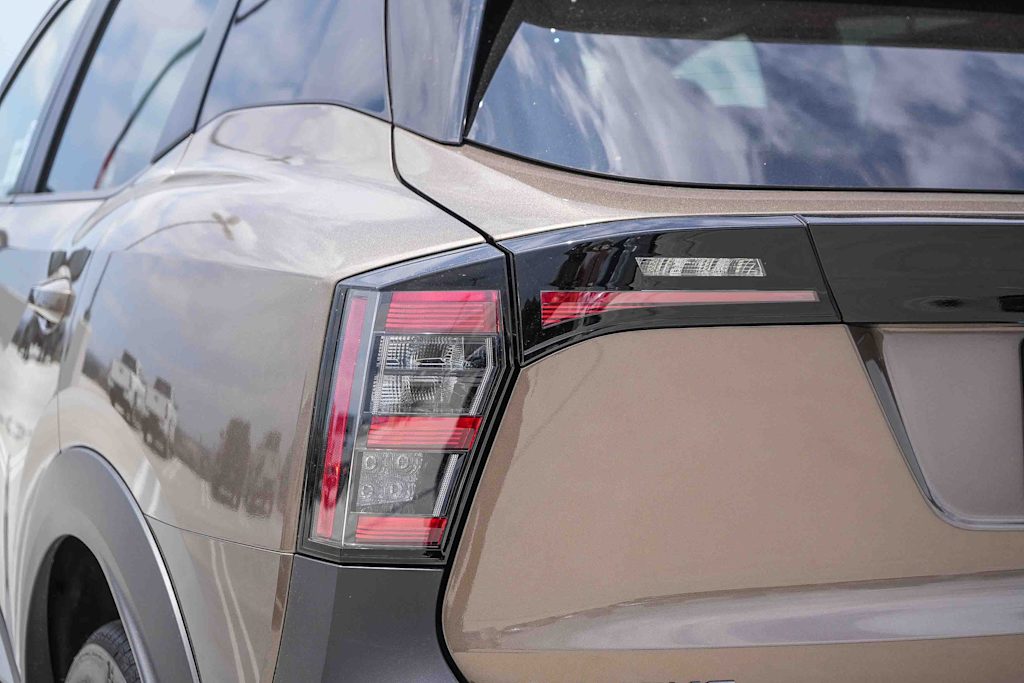 Thumbnail: 2026 Nissan Kicks - 2