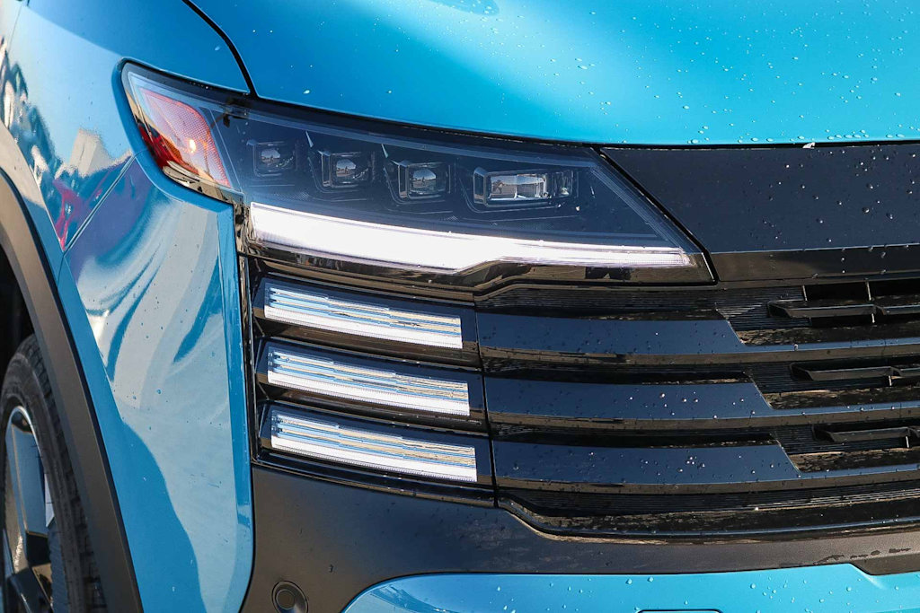 Thumbnail: 2026 Nissan Kicks - 18