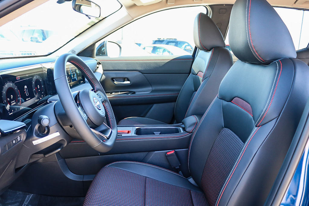 Thumbnail: 2026 Nissan Kicks - 10