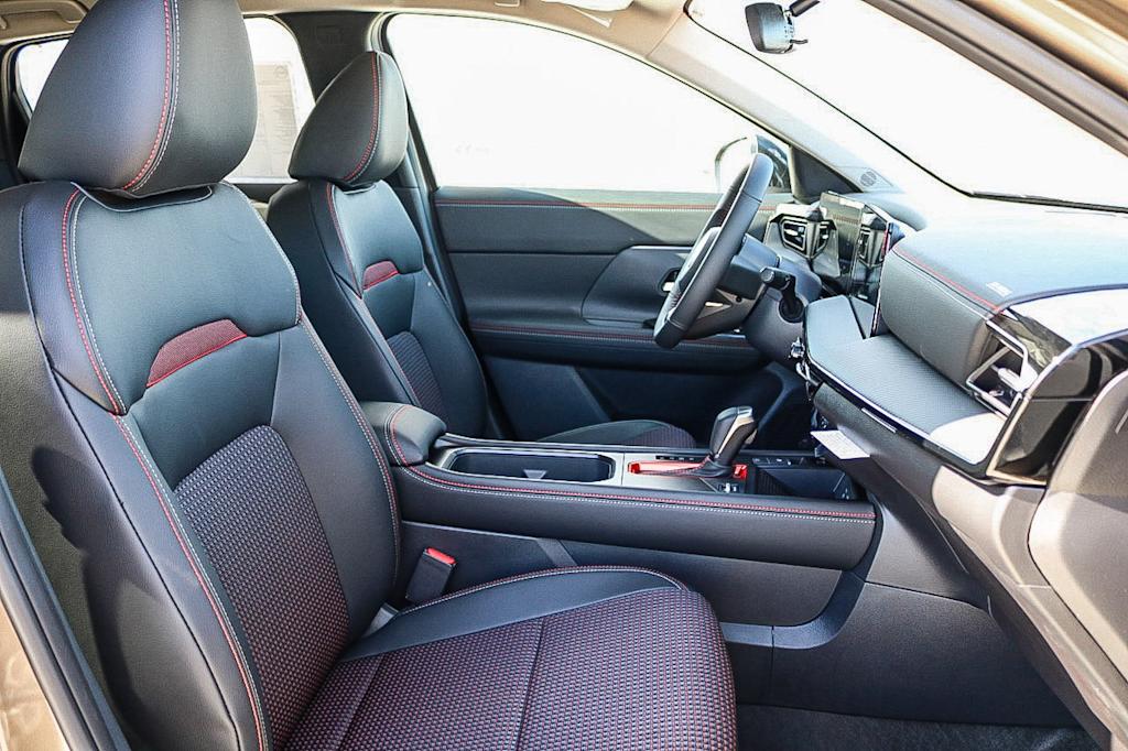 Thumbnail: 2026 Nissan Kicks - 33