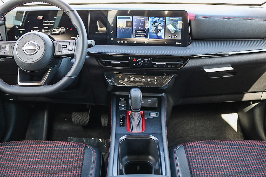 Thumbnail: 2026 Nissan Kicks - 30