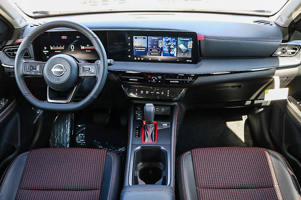 Thumbnail: 2026 Nissan Kicks - 2