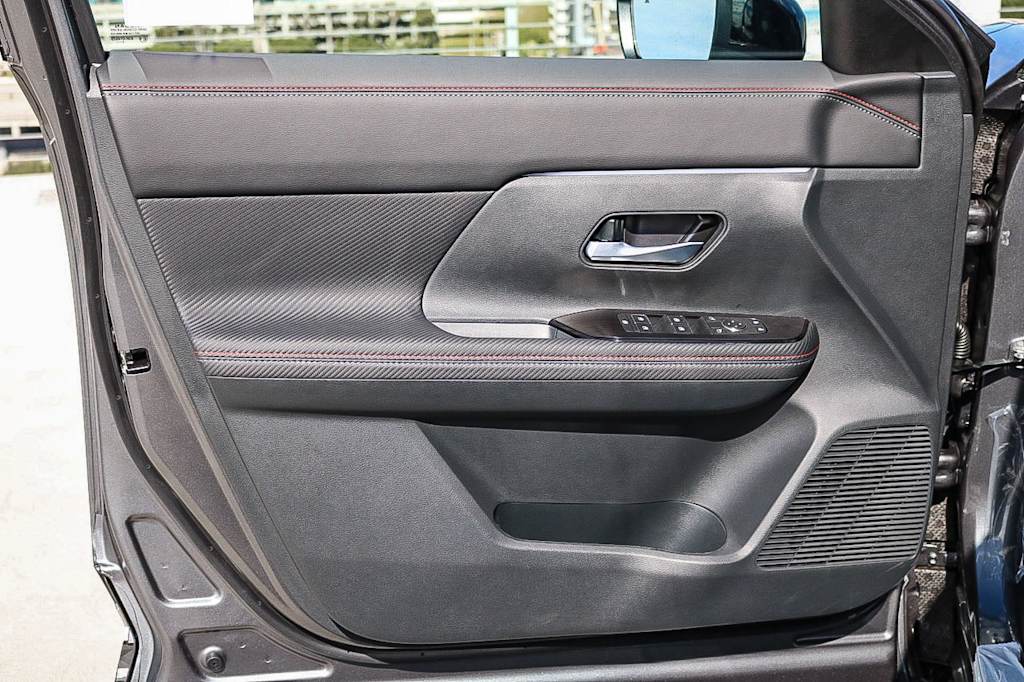 Thumbnail: 2026 Nissan Kicks - 25