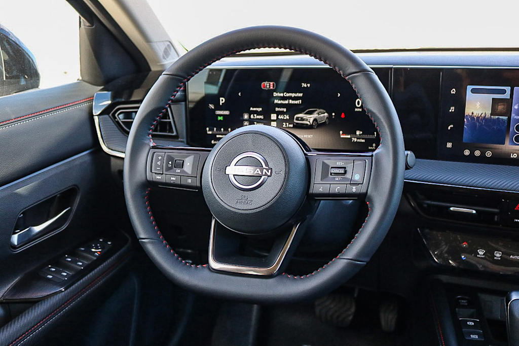 Thumbnail: 2026 Nissan Kicks - 32