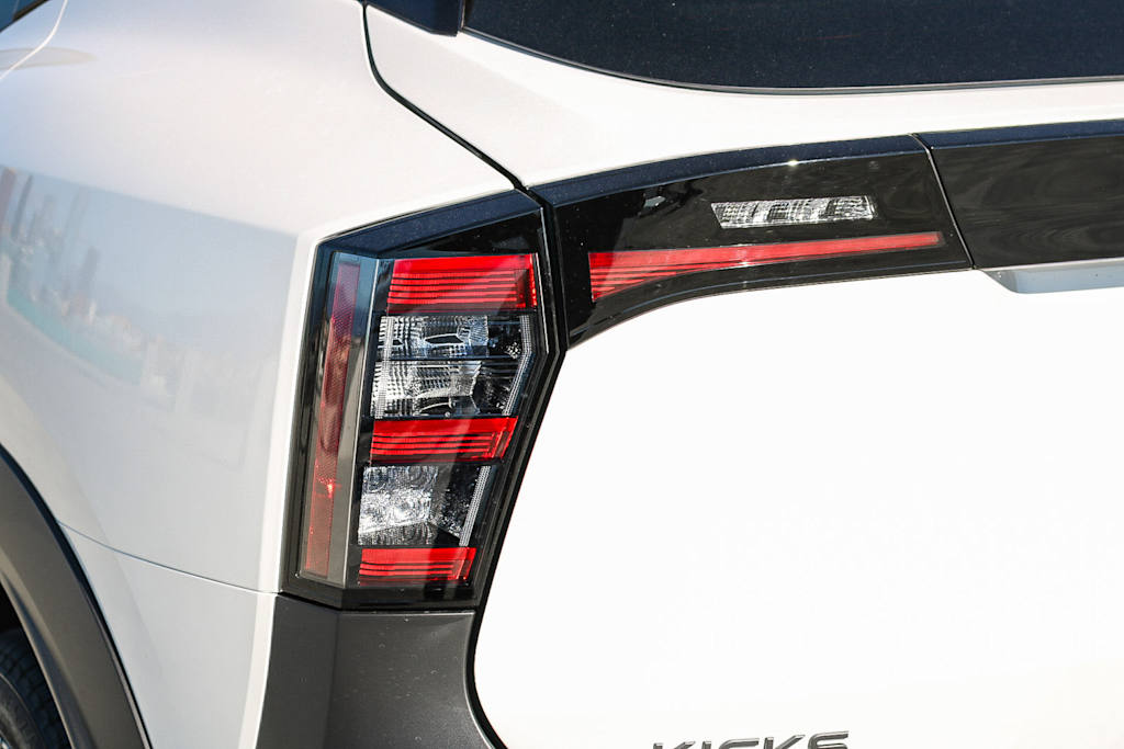 Thumbnail: 2026 Nissan Kicks - 22
