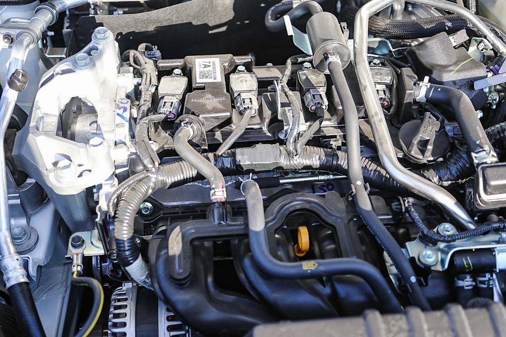 Thumbnail: 2025 Nissan Kicks - 8