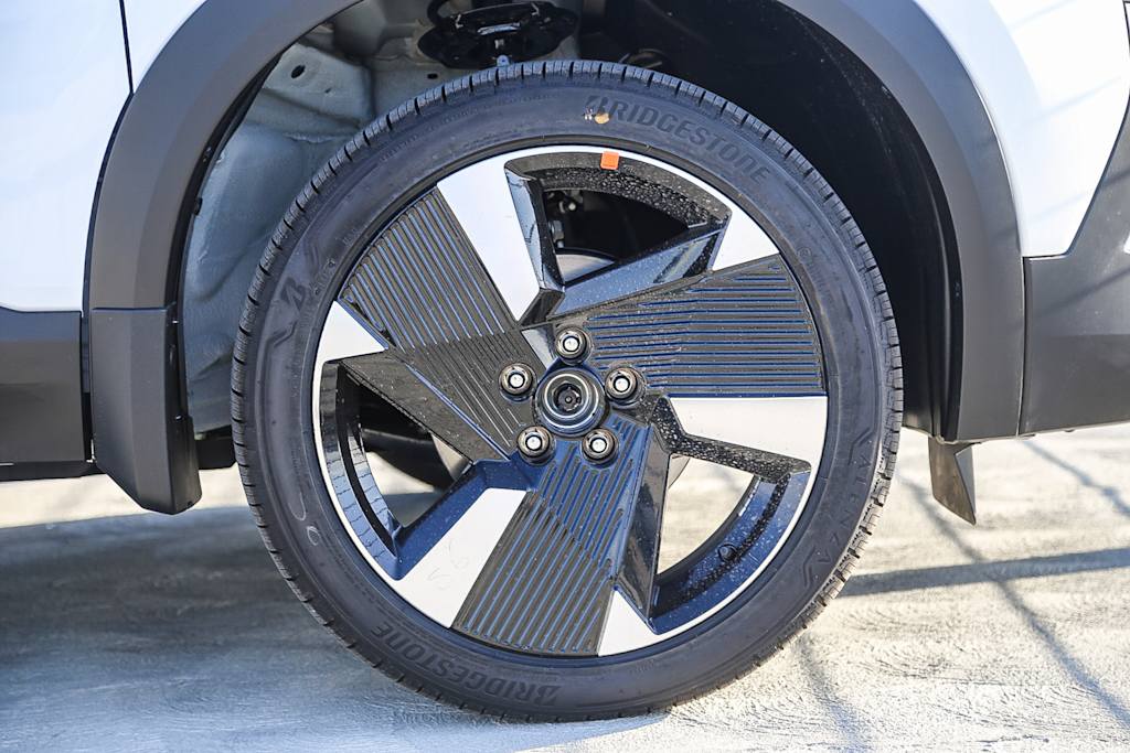 Thumbnail: 2025 Nissan Kicks - 7