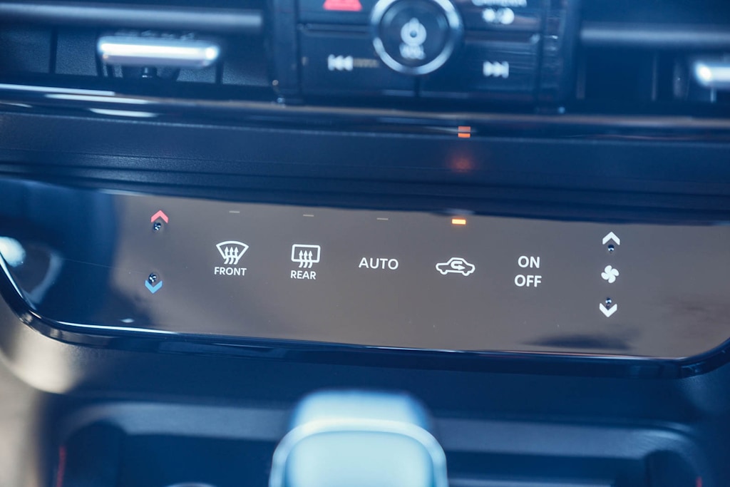 Thumbnail: 2025 Nissan Kicks - 22