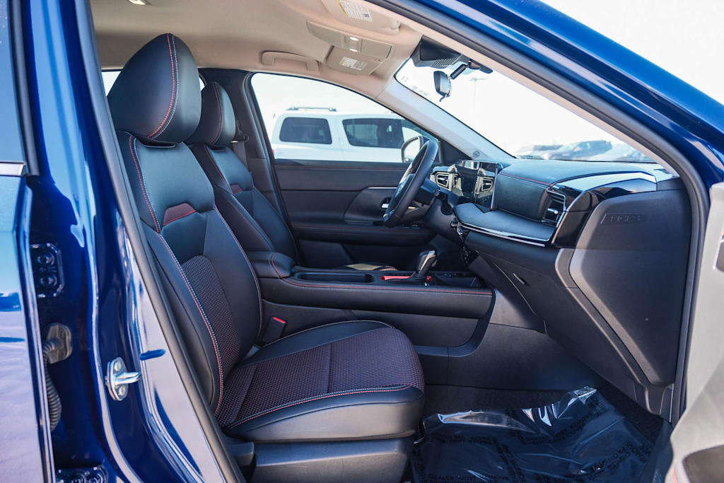 Thumbnail: 2025 Nissan Kicks - 10