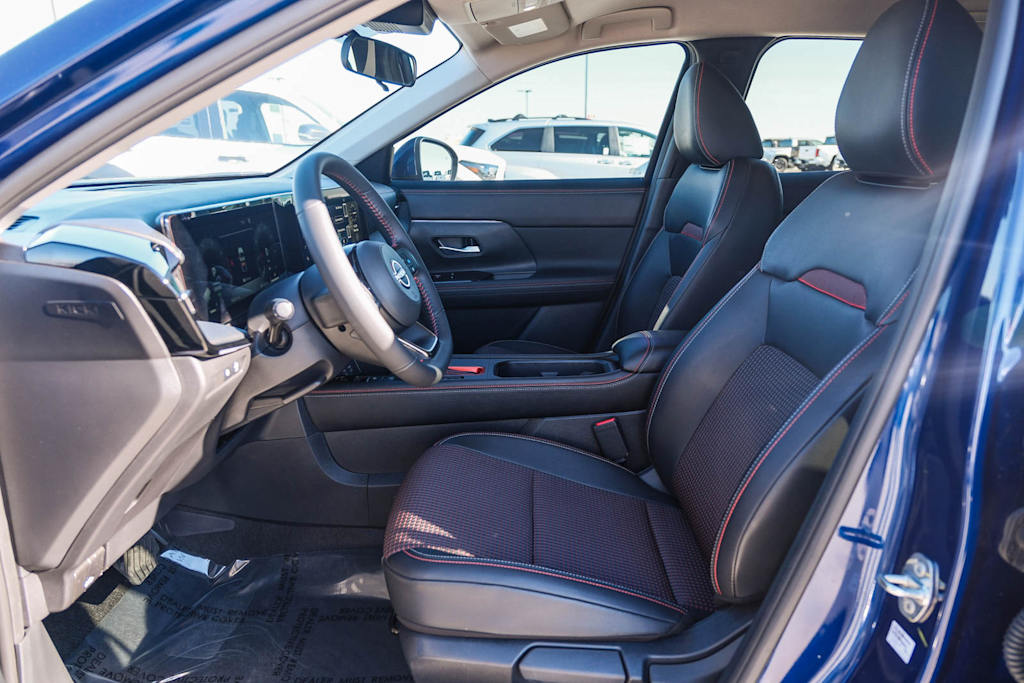 Thumbnail: 2025 Nissan Kicks - 11