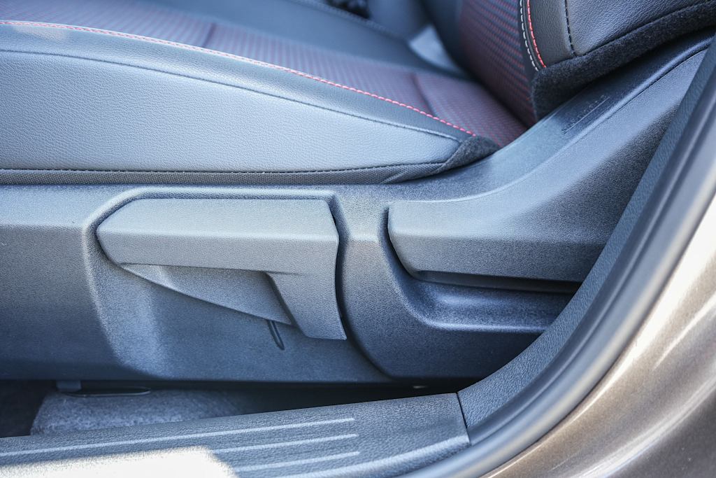 Thumbnail: 2026 Nissan Kicks - 25