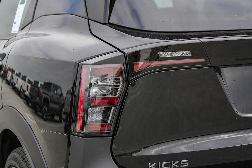 Thumbnail: 2026 Nissan Kicks - 20