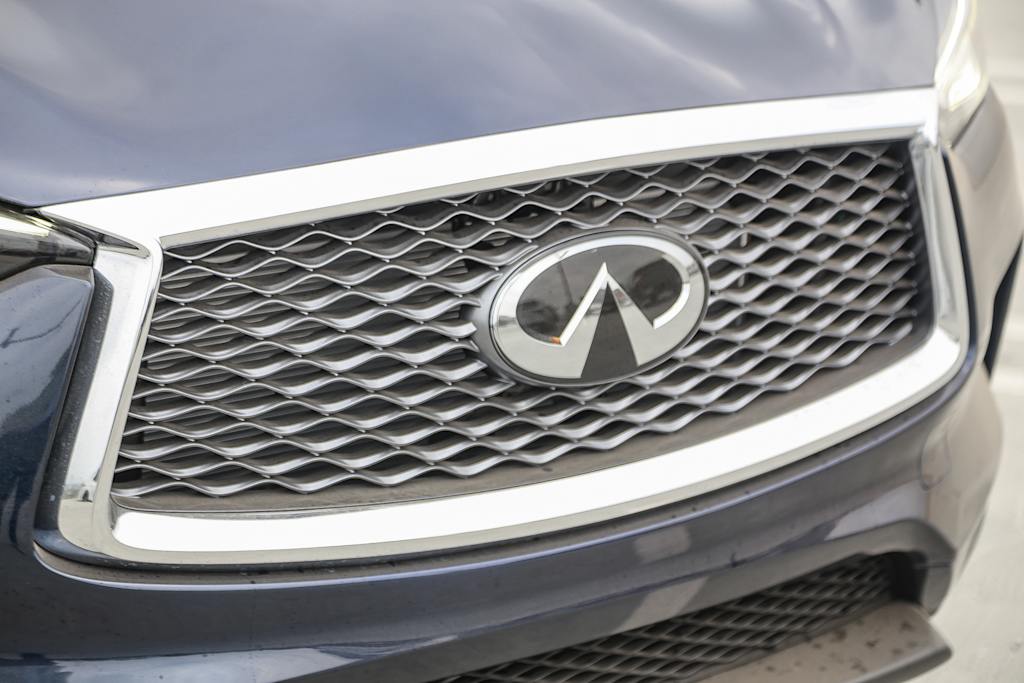 Thumbnail: 2025 INFINITI QX50 - 18