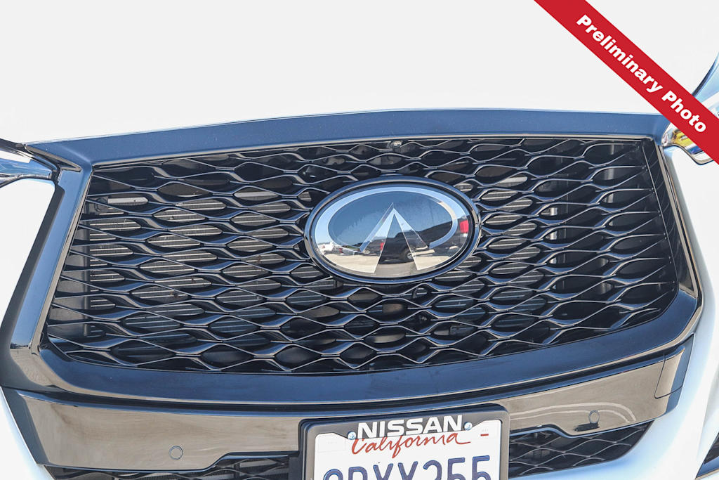 Thumbnail: 2025 INFINITI QX50 - 15