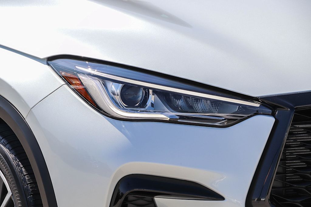 Thumbnail: 2025 INFINITI QX50 - 18