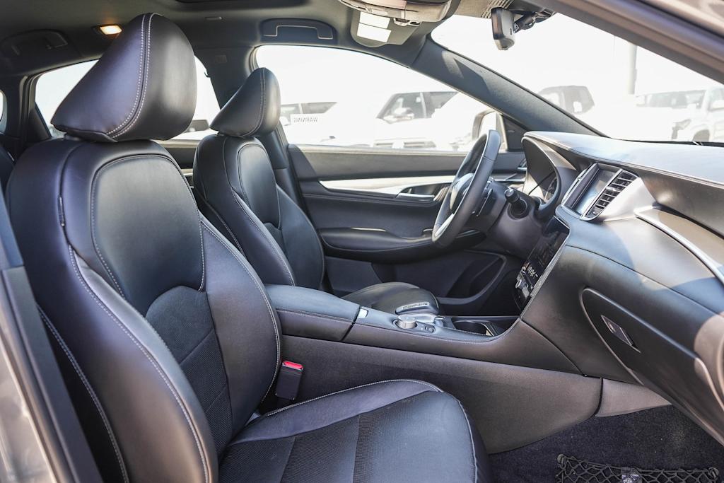 Thumbnail: 2025 INFINITI QX55 - 8