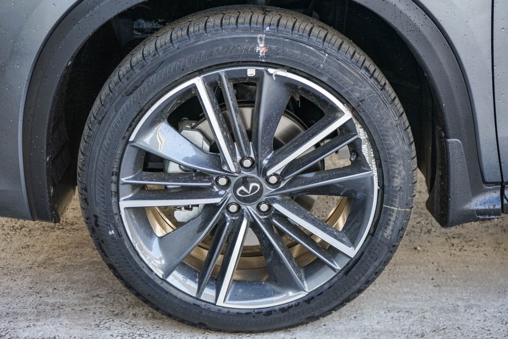2023 INFINITI QX55 Luxe 7