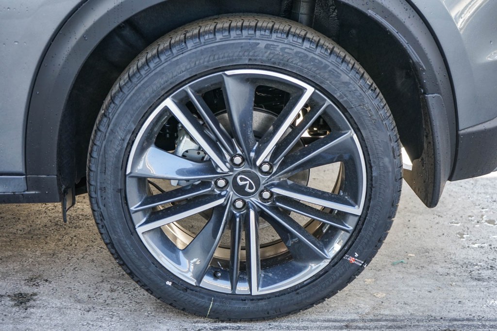2023 INFINITI QX55 Luxe 23