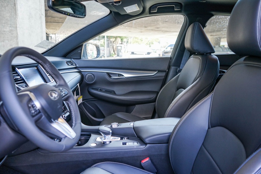 2023 INFINITI QX55 Luxe 11