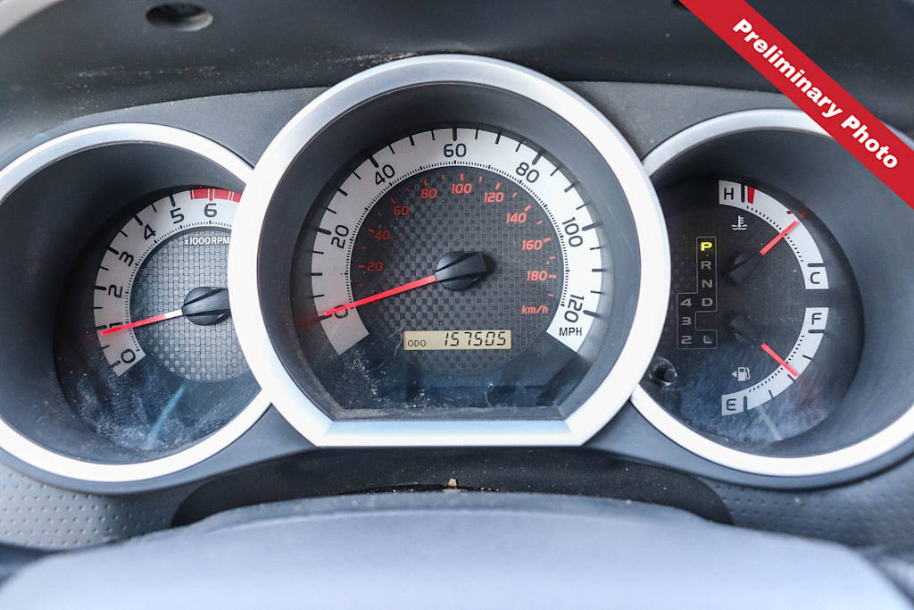 Thumbnail: 2015 Toyota Tacoma - 12