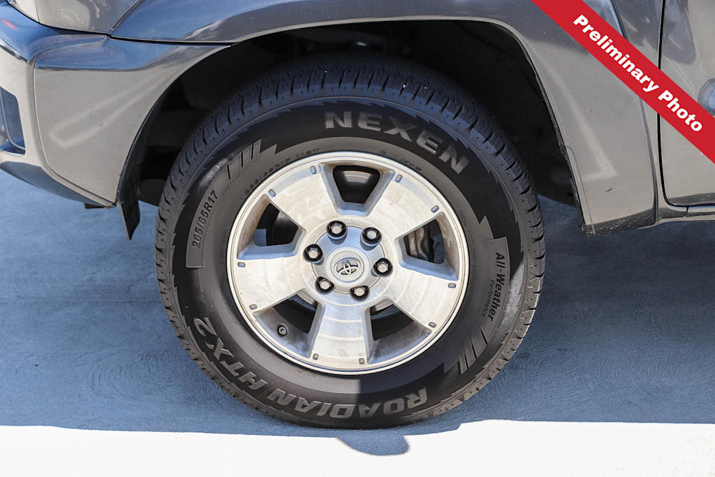 Thumbnail: 2015 Toyota Tacoma - 6