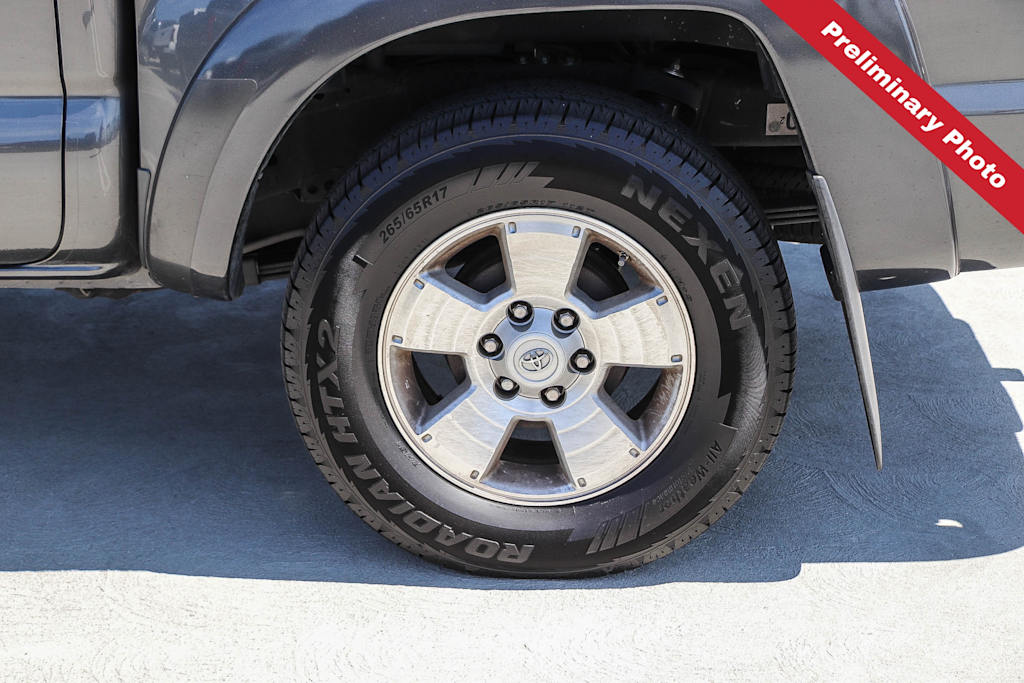 Thumbnail: 2015 Toyota Tacoma - 19