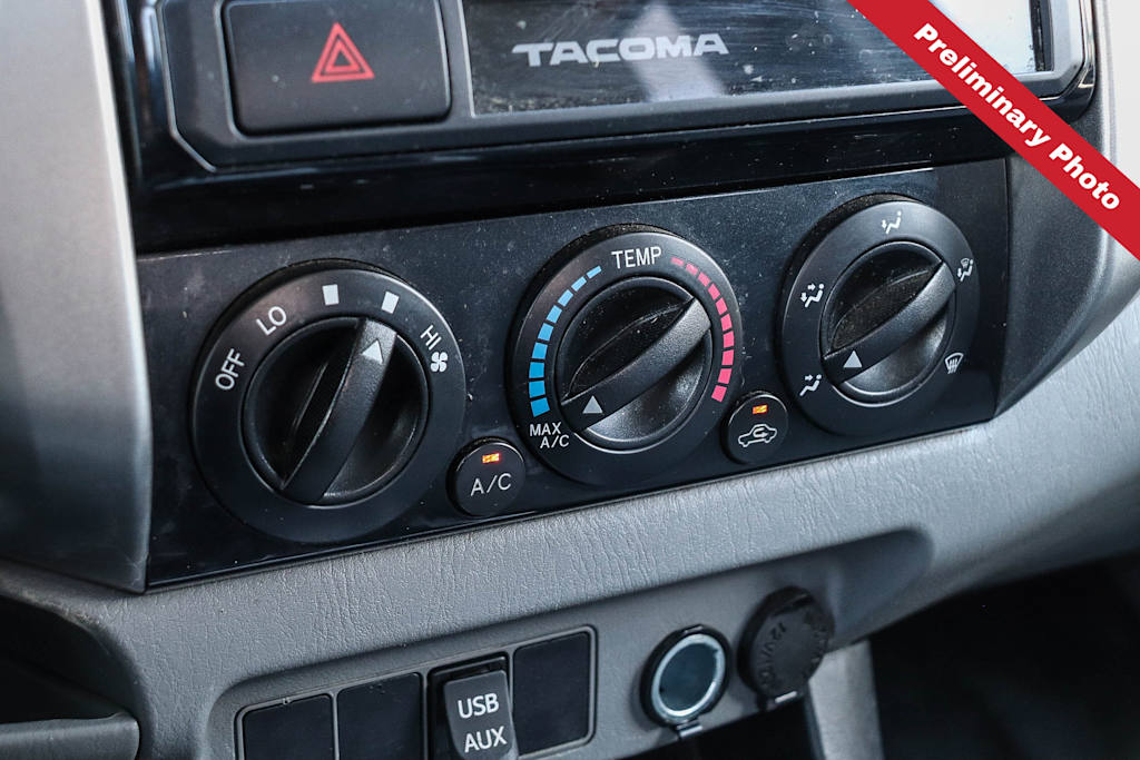 Thumbnail: 2015 Toyota Tacoma - 21