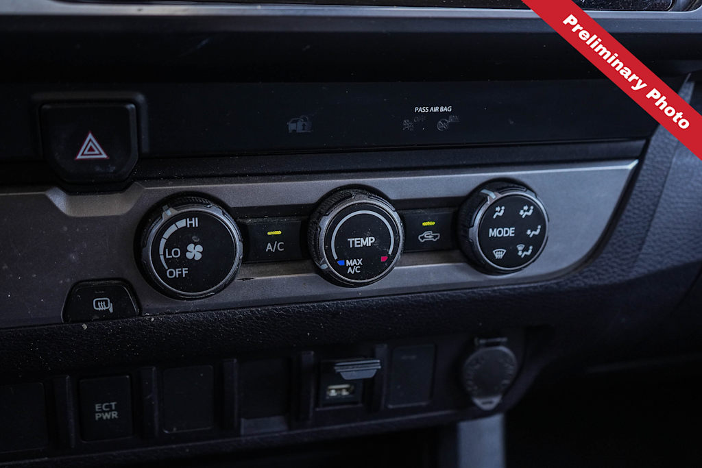 Thumbnail: 2021 Toyota Tacoma - 21