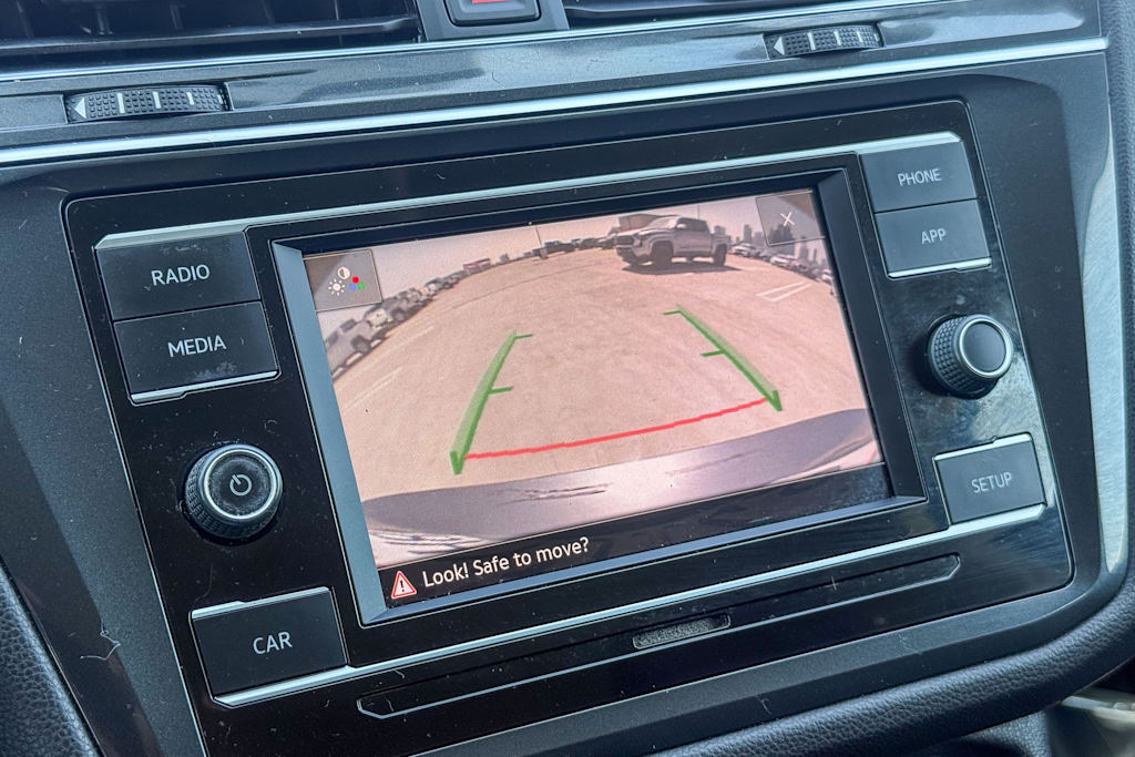 Thumbnail: 2019 Volkswagen Tiguan - 24