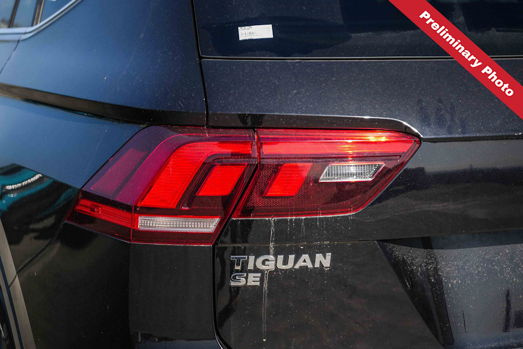 Thumbnail: 2020 Volkswagen Tiguan - 17