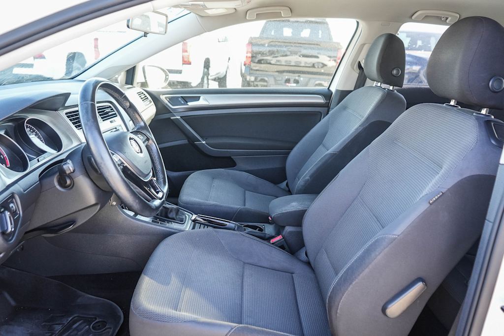 Thumbnail: 2016 Volkswagen Golf - 7