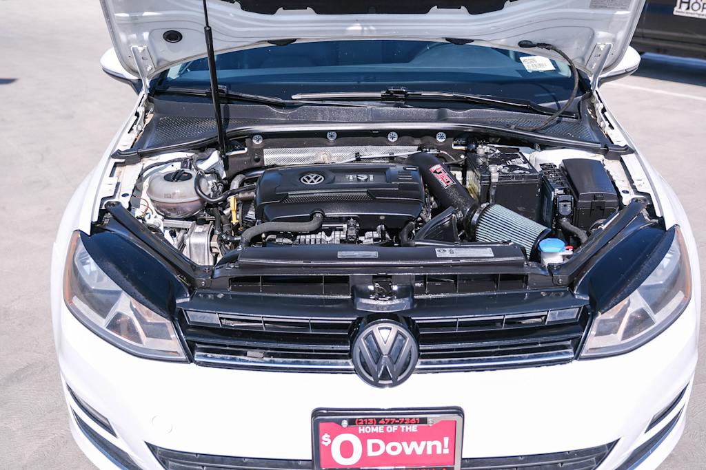 Thumbnail: 2017 Volkswagen Golf - 6