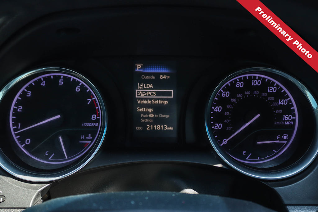 Thumbnail: 2018 Toyota Camry - 13
