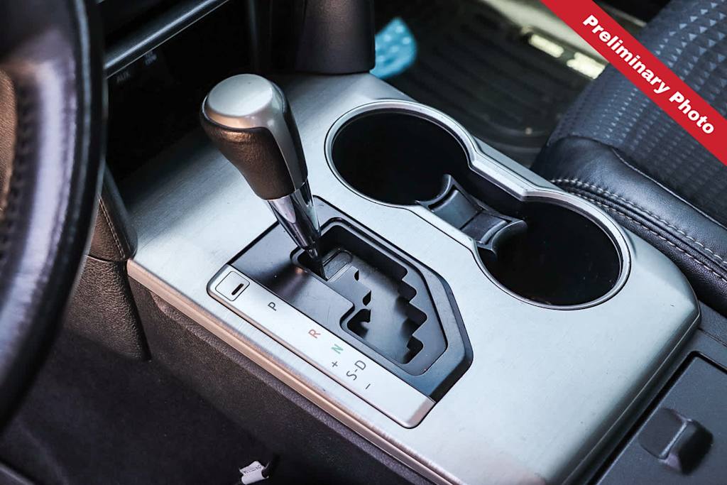 Thumbnail: 2012 Toyota Camry - 10