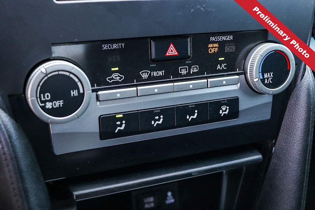 Thumbnail: 2012 Toyota Camry - 20
