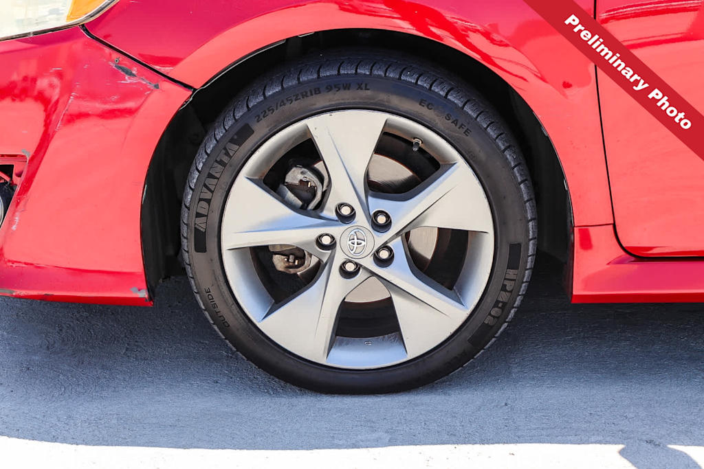 Thumbnail: 2012 Toyota Camry - 6