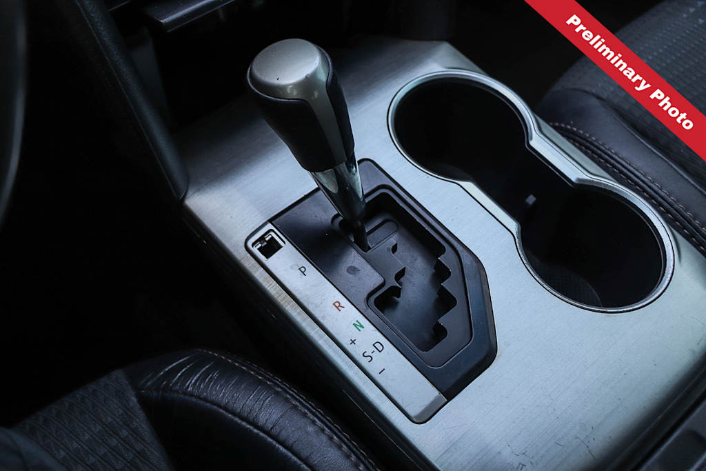 Thumbnail: 2013 Toyota Camry - 10