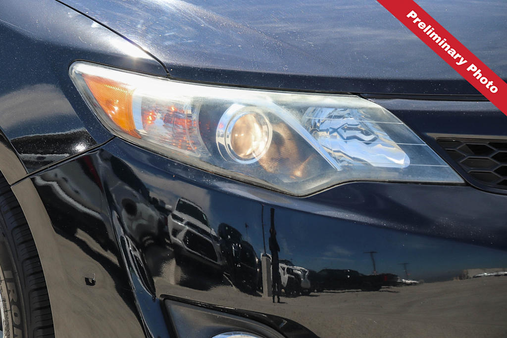 Thumbnail: 2013 Toyota Camry - 14