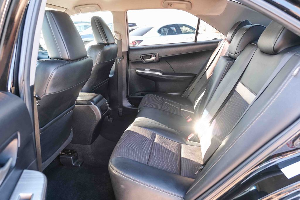Thumbnail: 2013 Toyota Camry - 12
