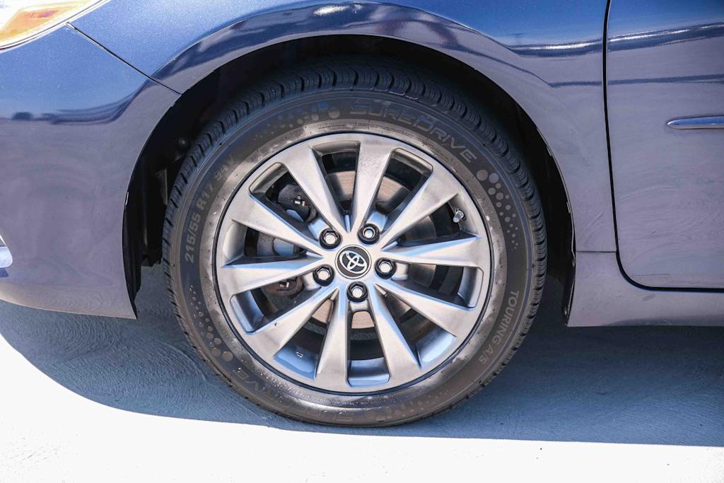 Thumbnail: 2017 Toyota Camry - 20