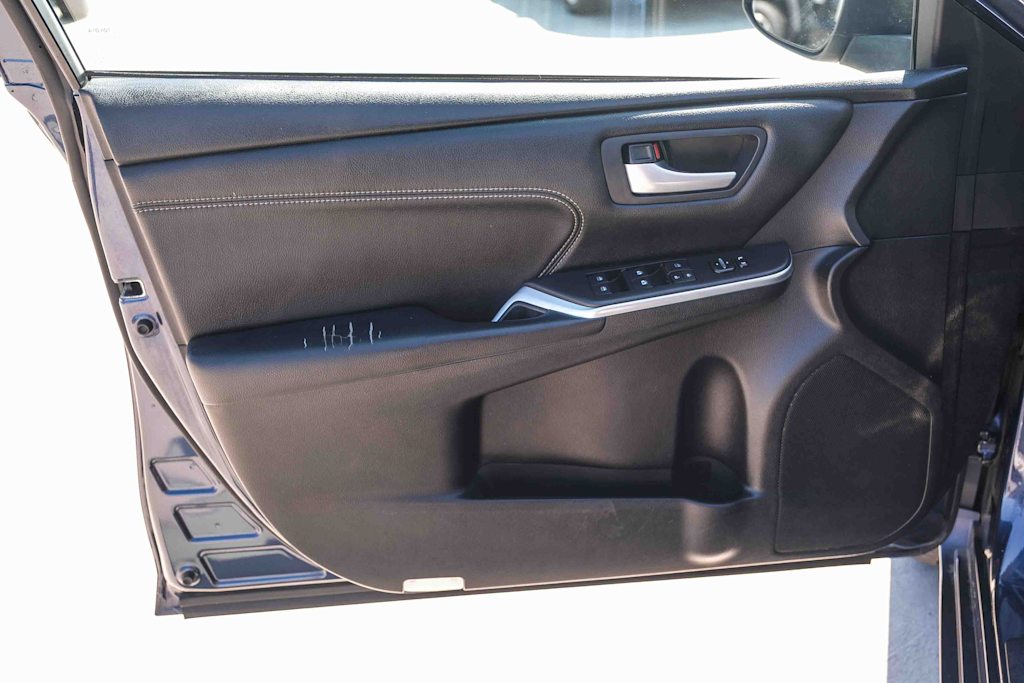 Thumbnail: 2017 Toyota Camry - 26