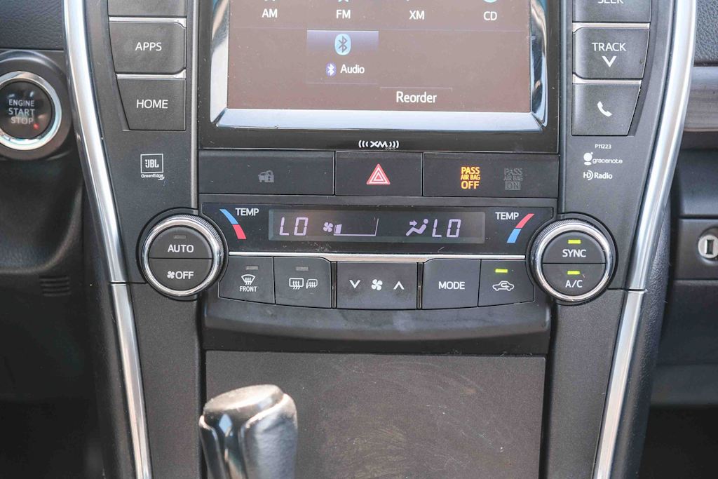Thumbnail: 2017 Toyota Camry - 23