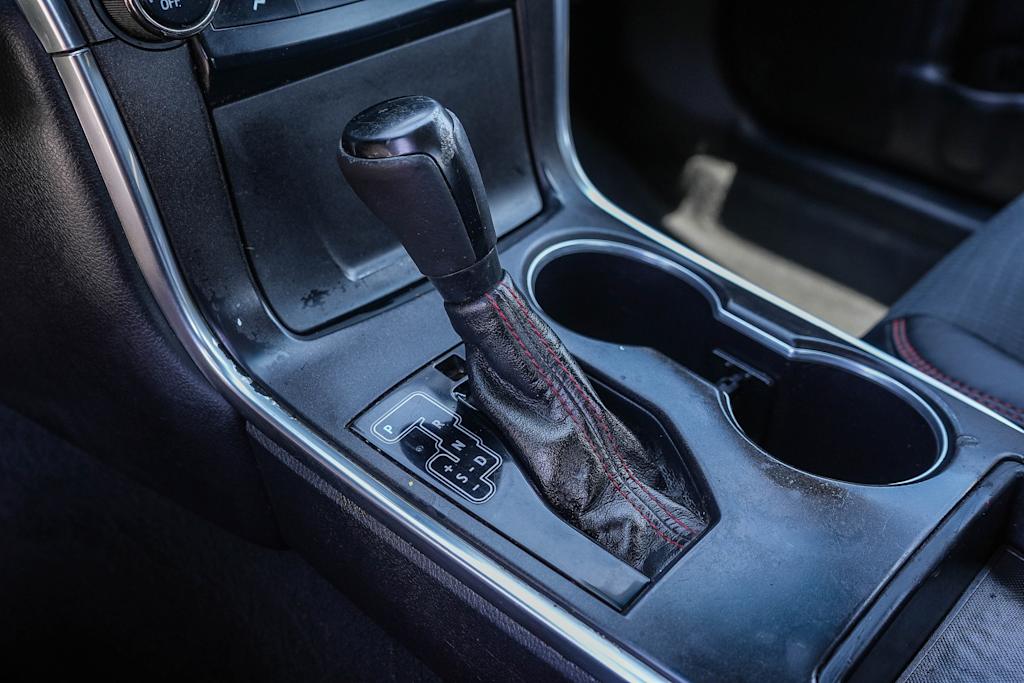 Thumbnail: 2015 Toyota Camry - 14