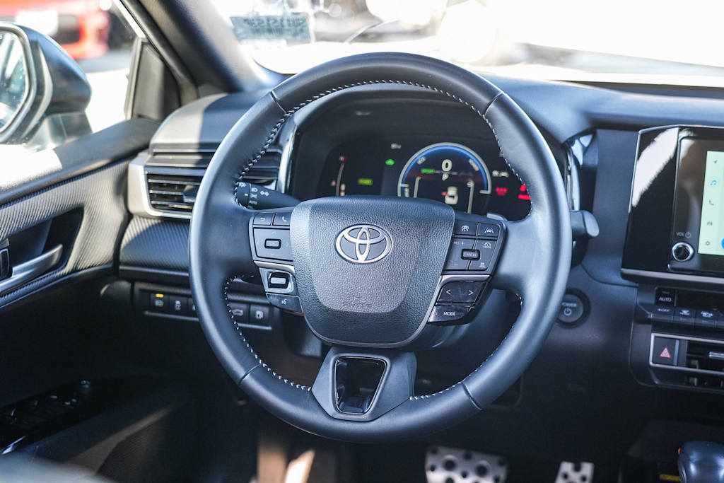 Thumbnail: 2025 Toyota Camry - 8