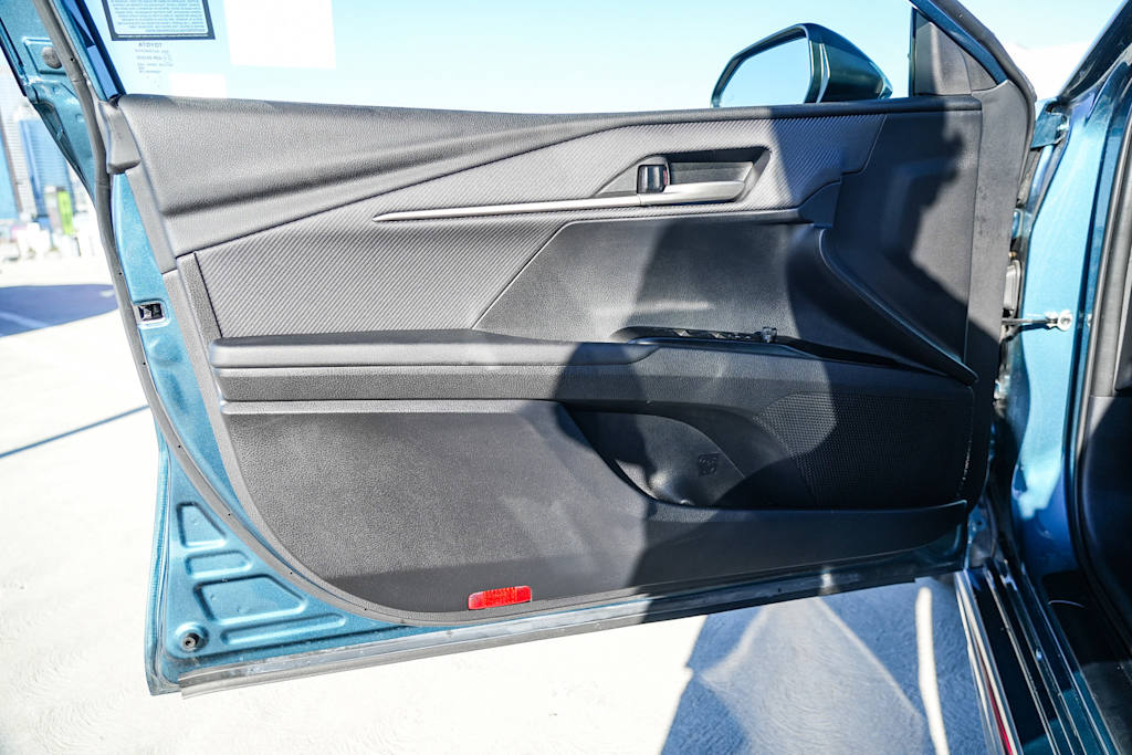 Thumbnail: 2025 Toyota Camry - 21