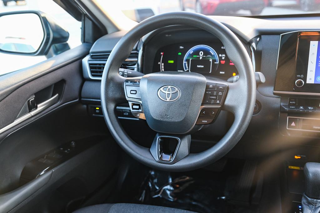 Thumbnail: 2025 Toyota Camry - 8